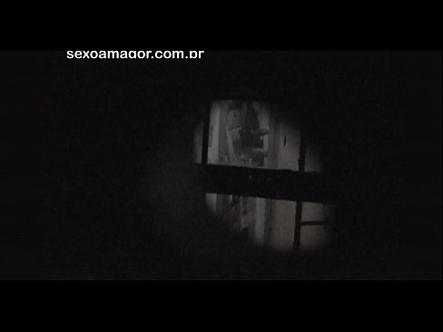 ❤️ Blondie blir hemligt videofilmad av en voyeur från grannskapet gömd bakom ihåliga tegelstenar ☑  Sex at sv.pornoxlxx.ru ️❤