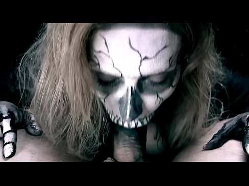 ❤️ Demonflicka suger kuk med sin svarta mun och sväljer sperma. ☑  Sex at sv.pornoxlxx.ru ️❤