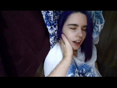 ❤️ Hittade min syster i garderoben och hjälpte henne att komma ☑  Sex at sv.pornoxlxx.ru ️❤